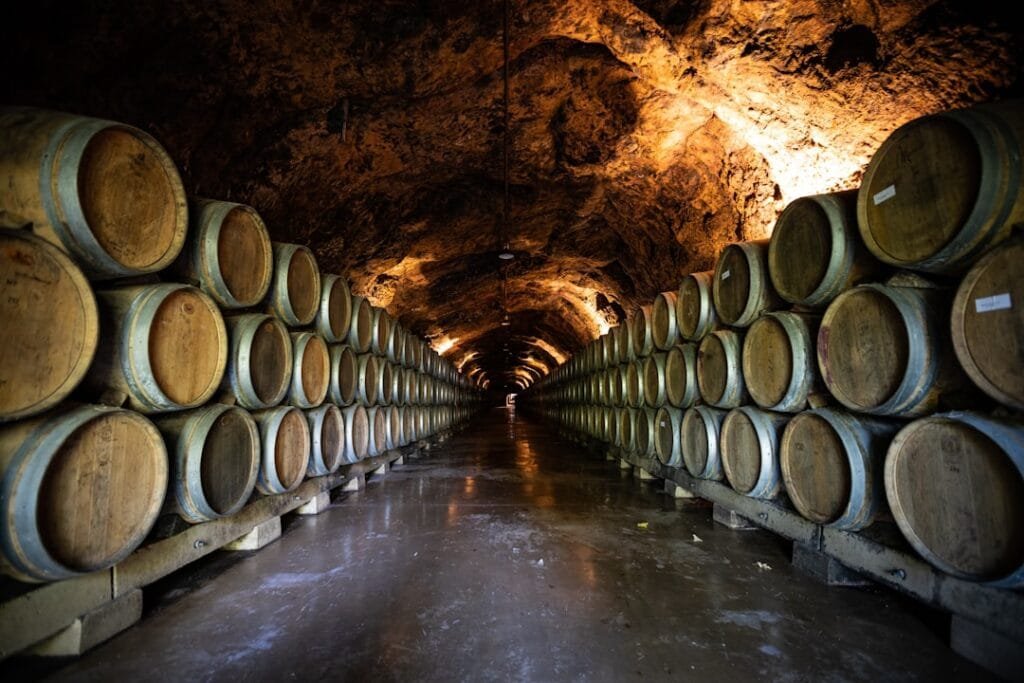 Cave à barriques d'une bodega de la DO Navarra